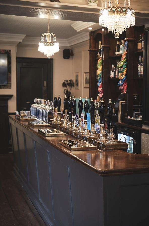 The Lord Grenfell Bed & Breakfast Maidenhead Luaran gambar The bar at the Old Red Lion